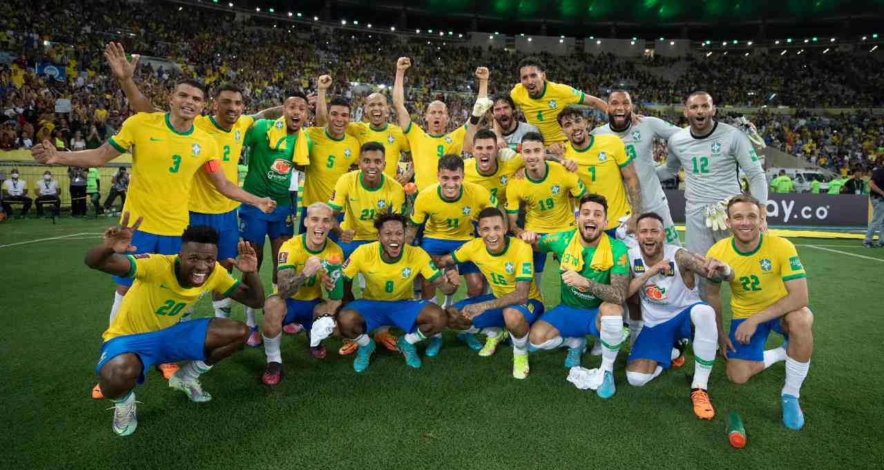 Em seu 1º jogo sem público, Brasil inicia caminhada rumo à Copa